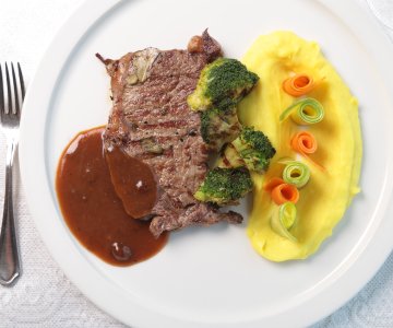 Izgara Dana Antrikot / Grilled Beef Medallion